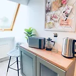 Apartmán * 2br Flat Near Karl-heine-kanal
