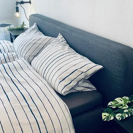 * 2br Flat Near Karl-heine-kanal