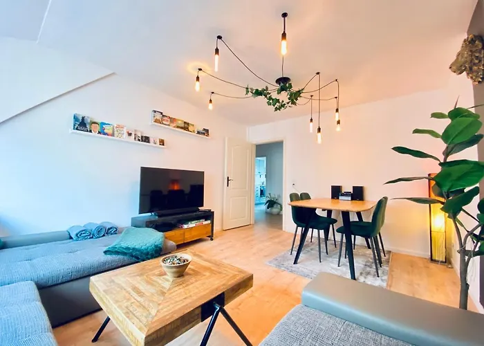 דירה * 2br Flat Near Karl-heine-kanal *